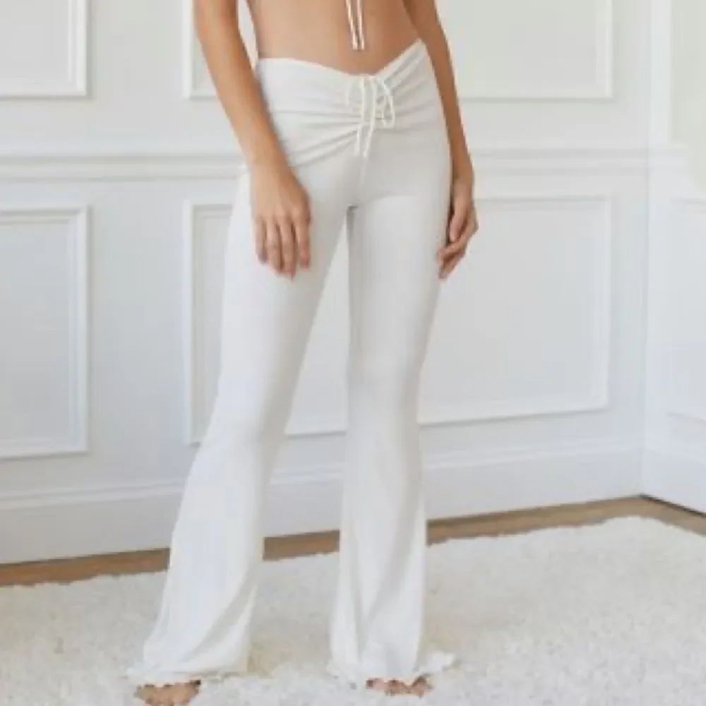 White lounge pants - Picture 2 of 4